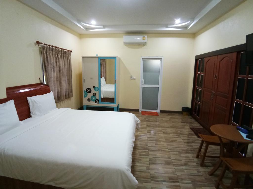 Baan Mek Lom Hotel Khao Lak Eksteriør billede