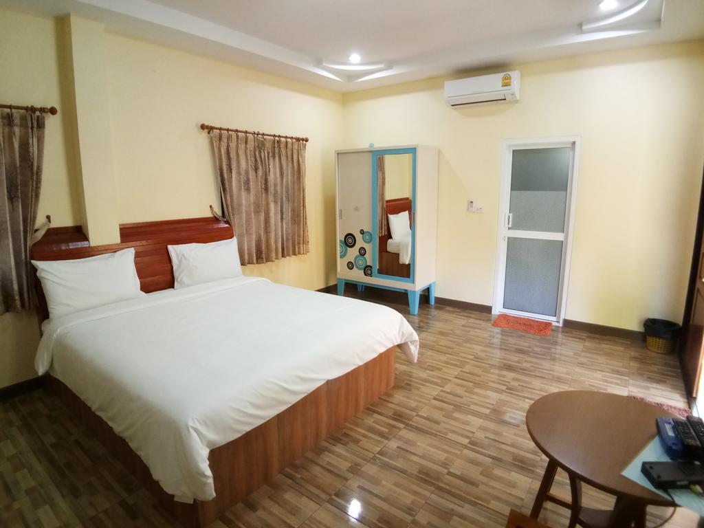 Baan Mek Lom Hotel Khao Lak Eksteriør billede